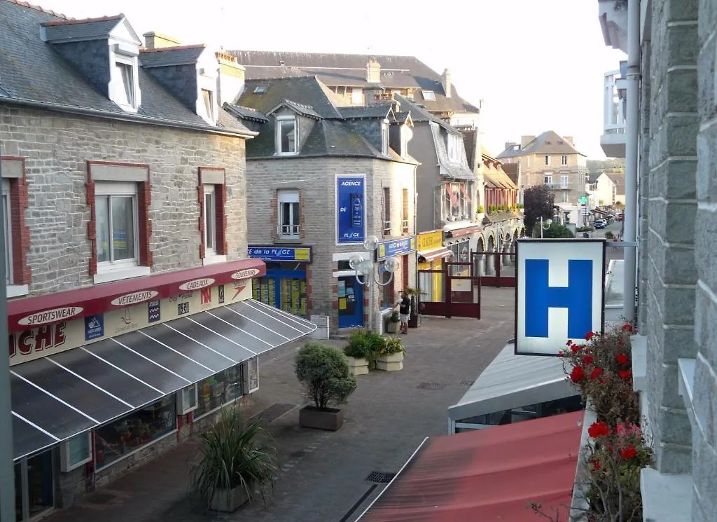 Hotel Les Arcades 생카스트르길도